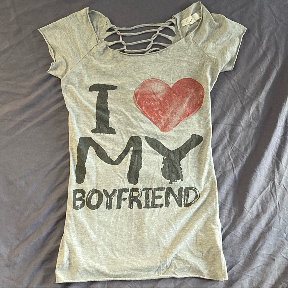 ☀️☀️❤️80’s style retro tee❤️☀️☀️